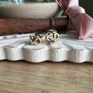 SOLD ON ANOTHER PLATFORM